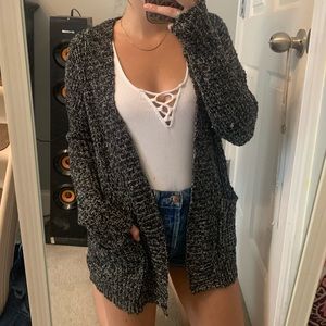 White and black marbles knit sweater